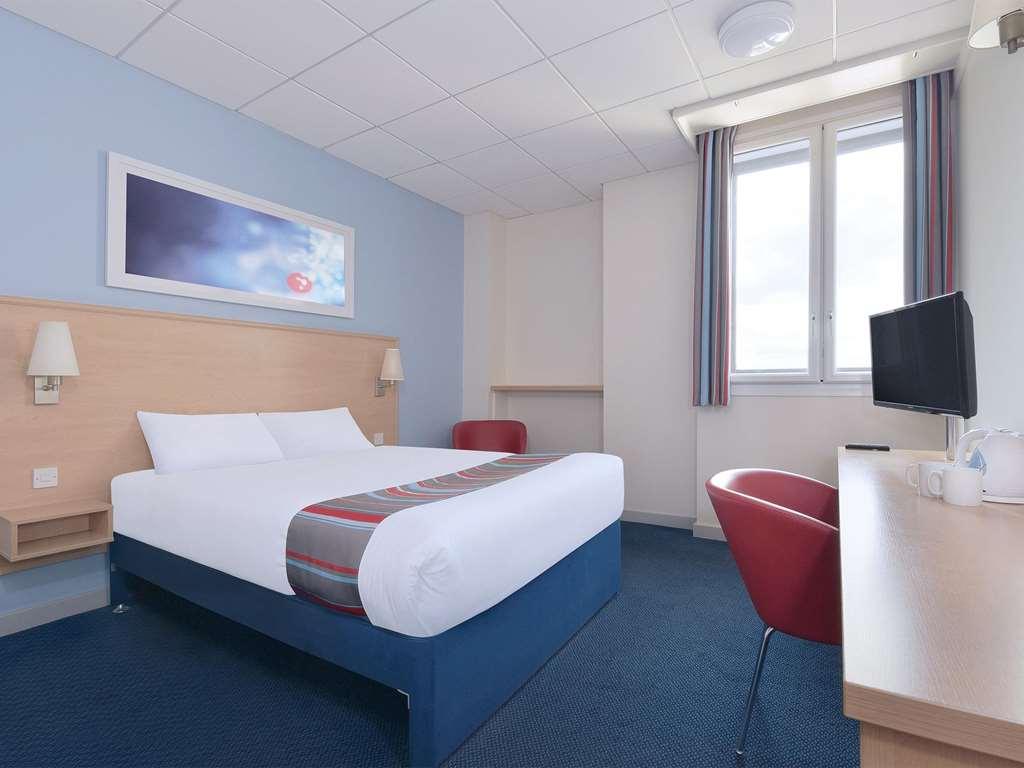 Travelodge Milton Keynes Old Stratford Rum bild