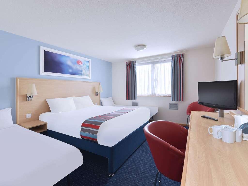 Travelodge Milton Keynes Old Stratford Rum bild