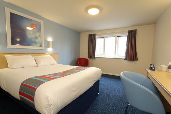 Travelodge Milton Keynes Old Stratford Rum bild
